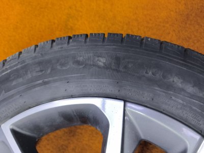 Колесо Geely Coolray R17 5x114.3, Nokian 215/60 R17, зимнее, липучка