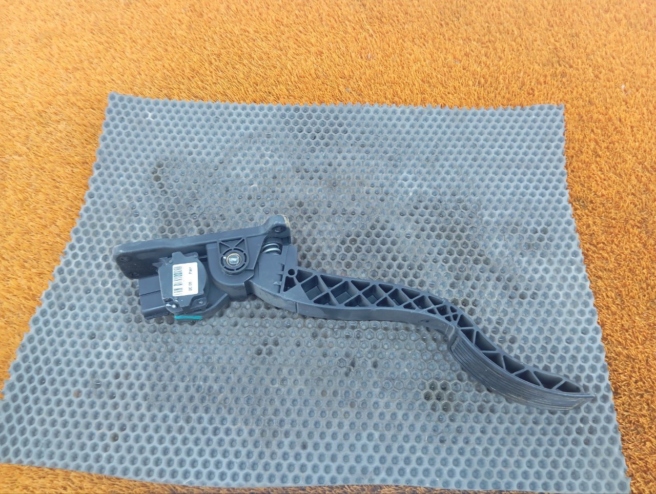 Педаль газа