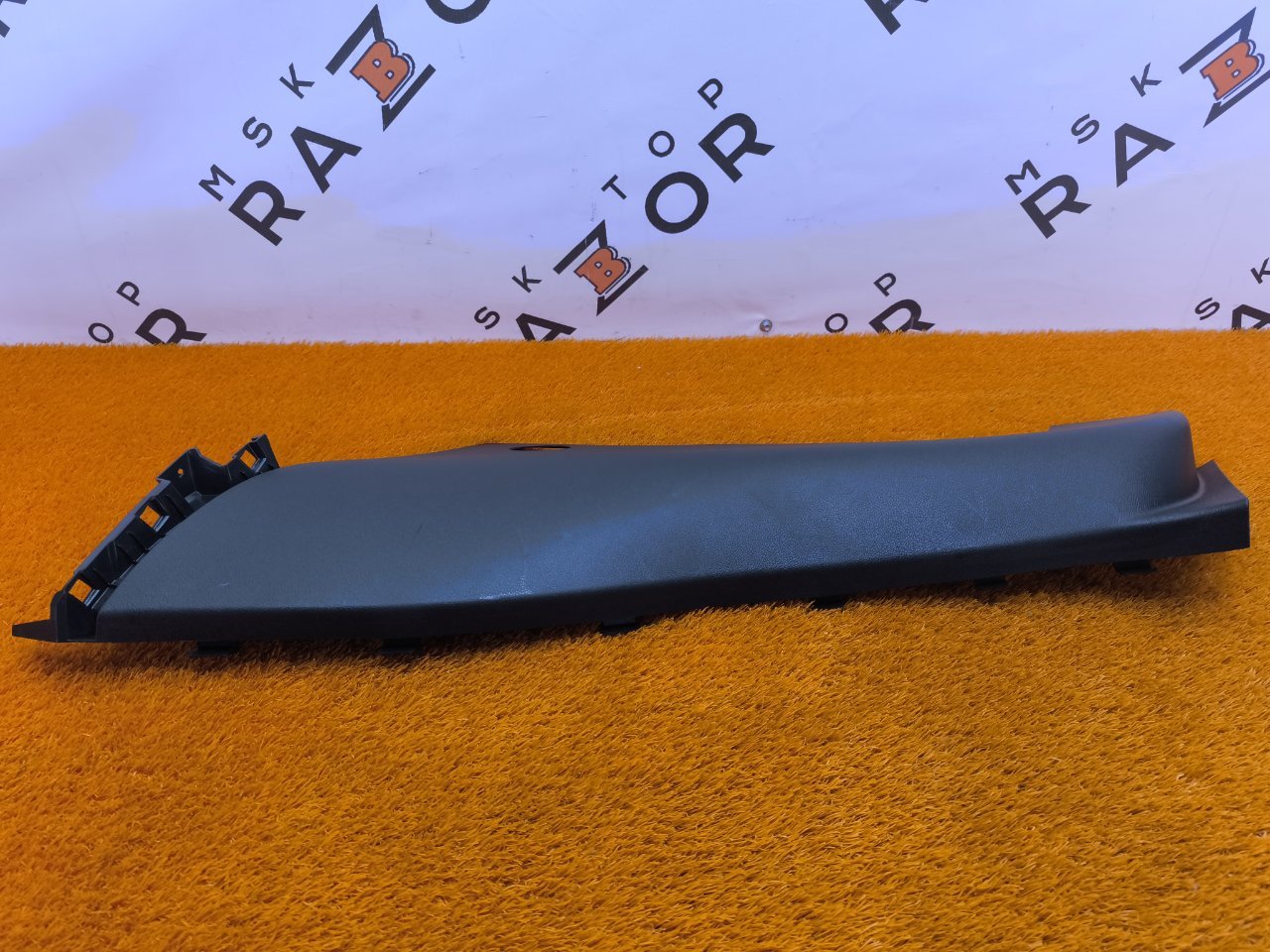 Накладка на стойку кузова