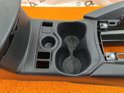 Консоль центральная