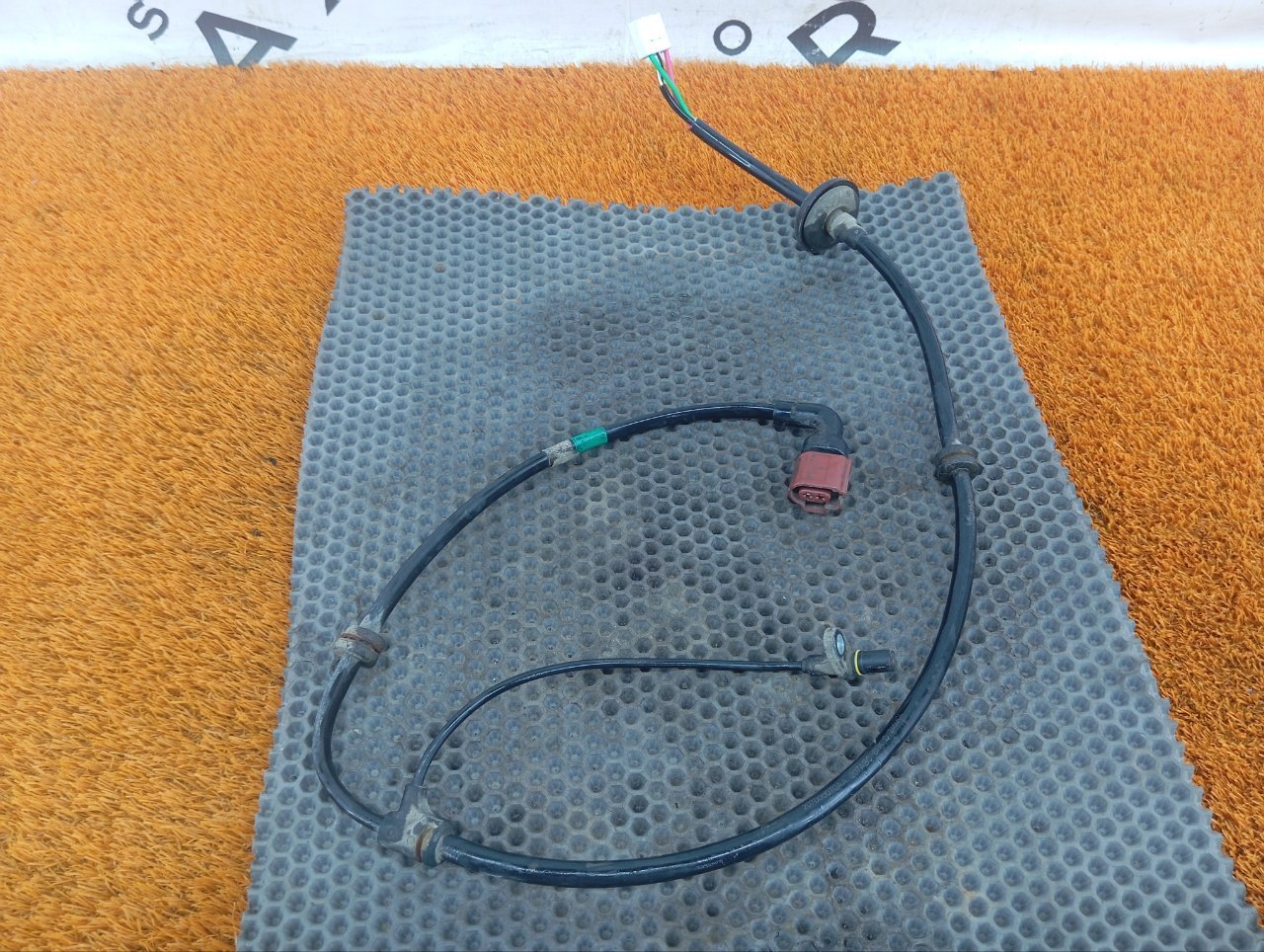 Датчик ABS