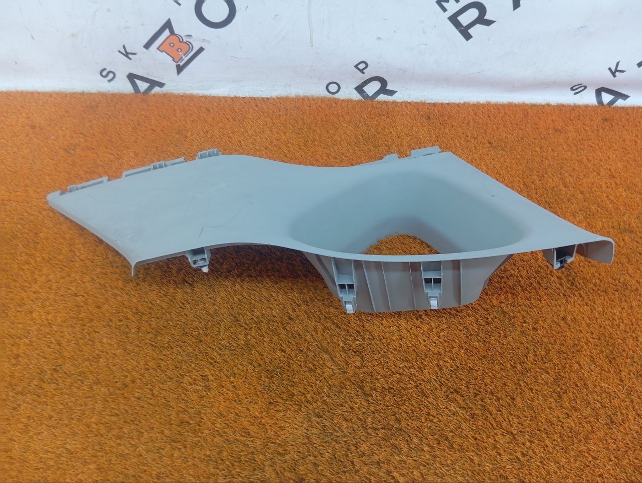 6600041154, 6600046088724, 6600046088, 6600046088 Накладка на стойку кузова Geely Coolray 2022 фото 3