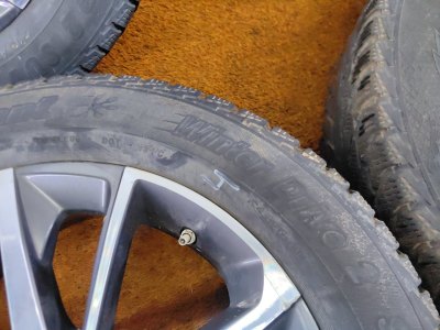 Колесо Geely Coolray R17 5x114.3, Cordiant 215/60 R17, зимнее, липучка