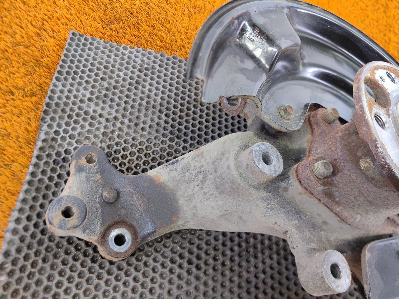 204000684AA, 204000627AA, 204000476AA, 204002197AA, 204000480AA Кулак поворотный Chery Tiggo 7 Pro Max 2024 фото 5