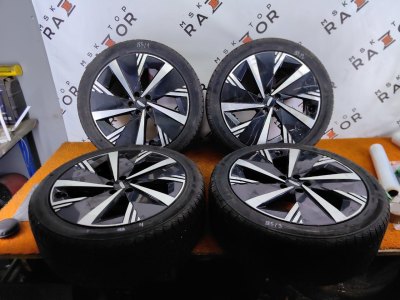 Колесо Geely Atlas R20 5x108, DoubleStar 245/45 R20, зимнее, липучка