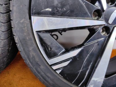 Колесо Geely Atlas R20 5x108, DoubleStar 245/45 R20, зимнее, липучка