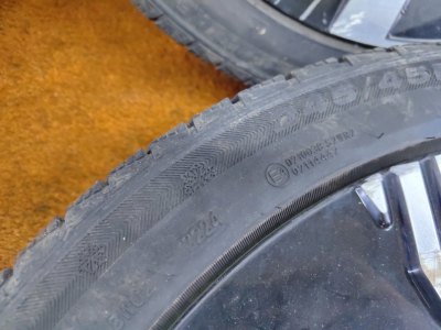 Колесо Geely Atlas R20 5x108, DoubleStar 245/45 R20, зимнее, липучка