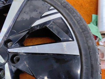 Колесо Geely Atlas R20 5x108, DoubleStar 245/45 R20, зимнее, липучка