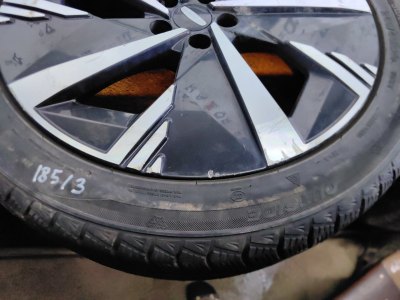 Колесо Geely Atlas R20 5x108, DoubleStar 245/45 R20, зимнее, липучка