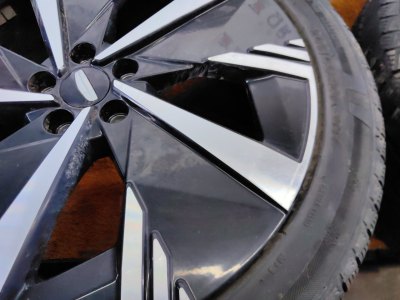 Колесо Geely Atlas R20 5x108, DoubleStar 245/45 R20, зимнее, липучка