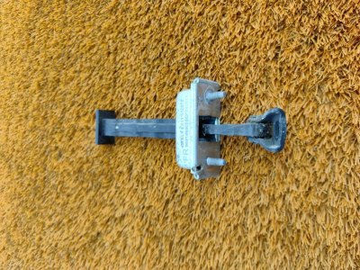 Ограничитель двери