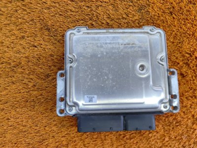 Блок управления двигателем