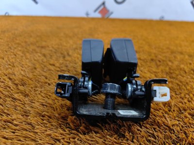 Ответная часть ремня безопасности