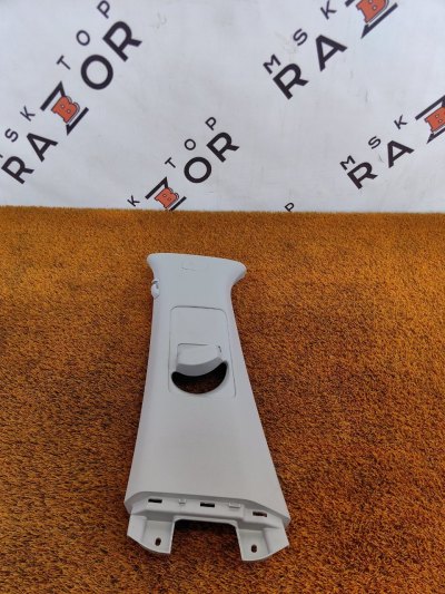 Обшивка центральной стойки