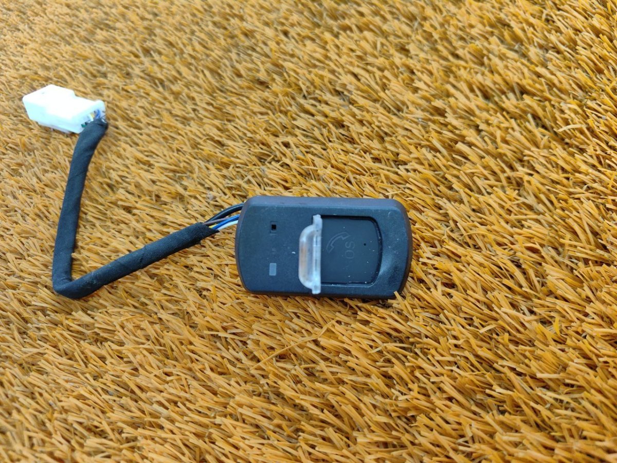 6608068465 Кнопка аварийного вызова Geely Emgrand 2024 фото 1