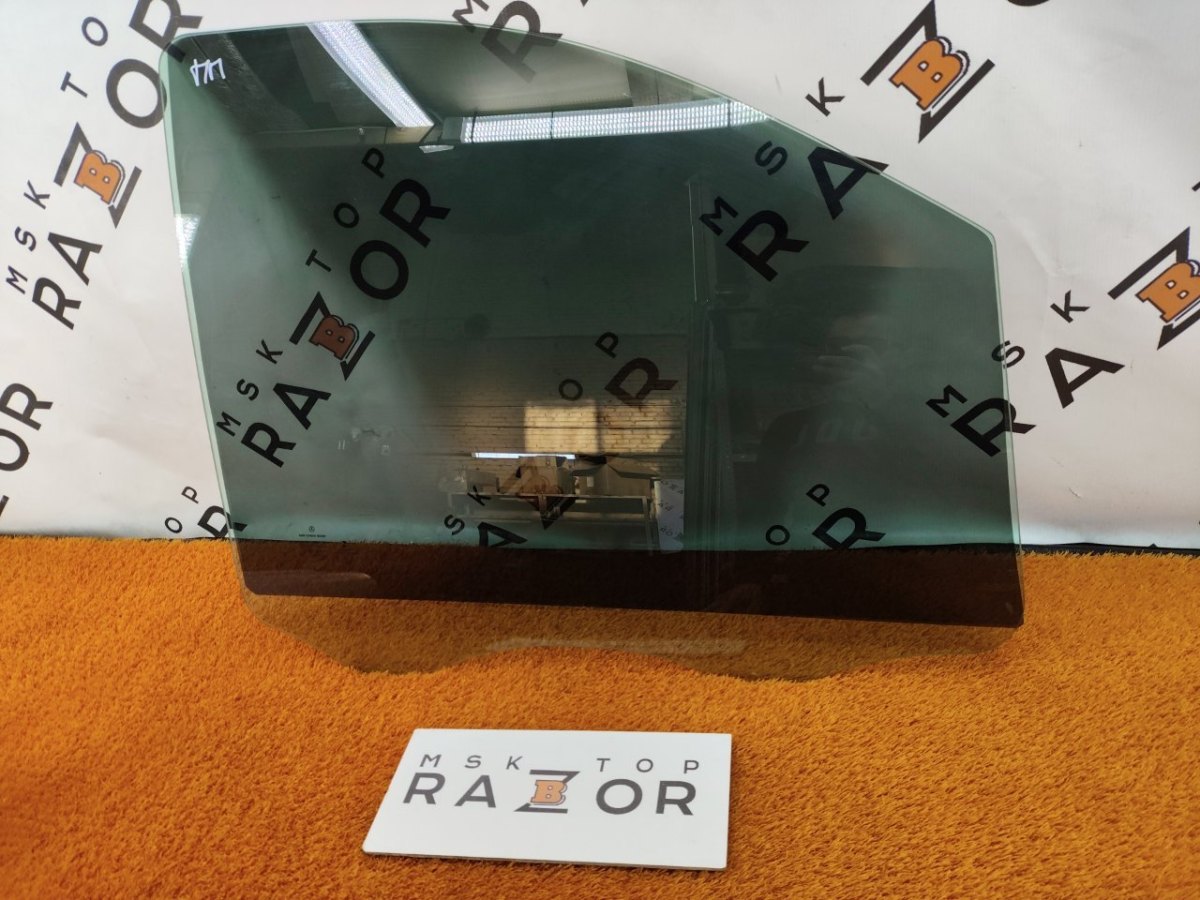 A4477250410 Стекло двери переднее правое Mercedes-Benz V-Class 2021 фото 1