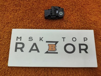 Сервопривод заслонок печки