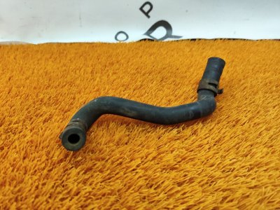 Патрубок системы охлаждения