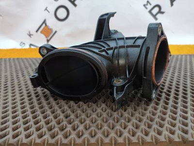 Патрубок интеркулера