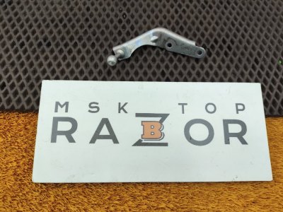 Кронштейн кузова