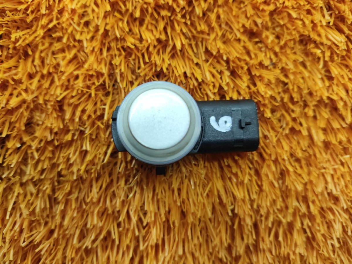 A0009055504 Датчик парковки Mercedes-Benz V-Class 2021 фото 1