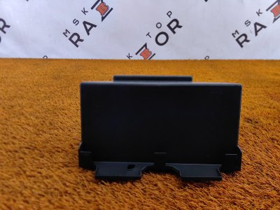 Кронштейн блока управления двигателем