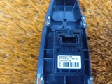 61319208107, 740388403, 9208107 Кнопка стеклоподъемника передняя правая BMW 3-Series 2018 фото 7