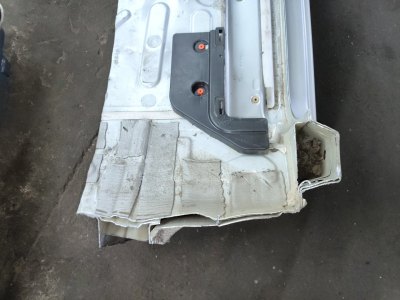 Порог с центральной стойкой