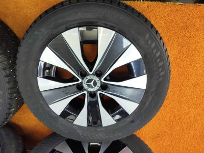 Колесо Mercedes-Benz V-Class R17 5x112, Nokian 235/55 R17, зимнее, шипы