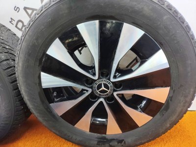 Колесо Mercedes-Benz V-Class R17 5x112, Nokian 235/55 R17, зимнее, шипы
