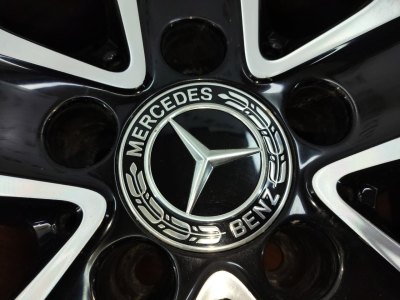 Колесо Mercedes-Benz V-Class R17 5x112, Nokian 235/55 R17, зимнее, шипы