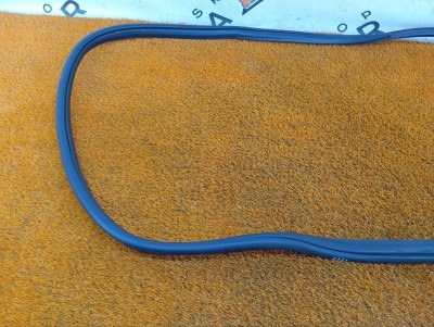 Уплотнитель проема двери