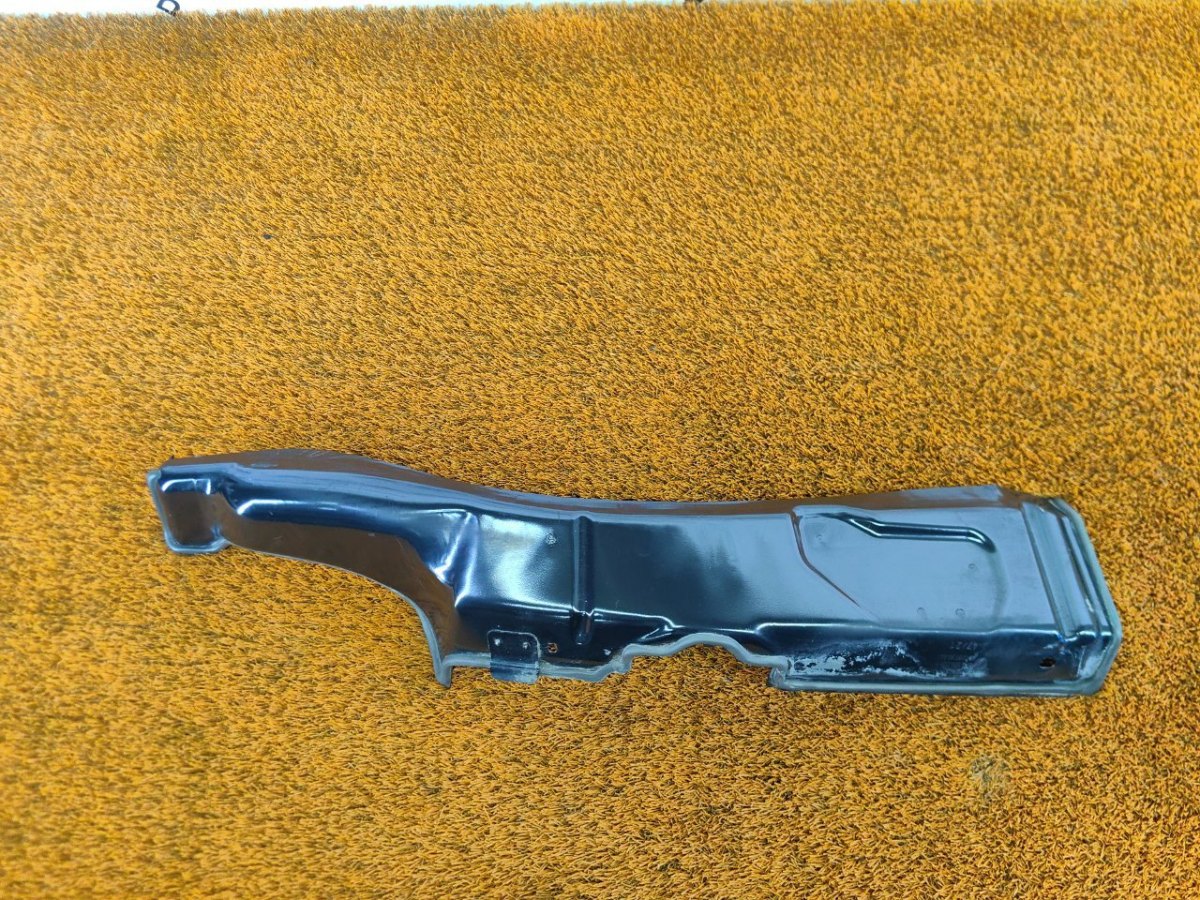 5NA806239B Водосток левый Skoda Kodiaq фото 1