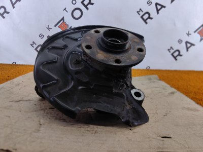 Кулак поворотный