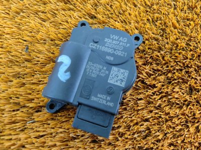 Моторчик заслонки печки