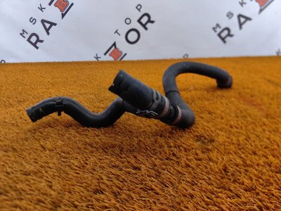Патрубок системы охлаждения