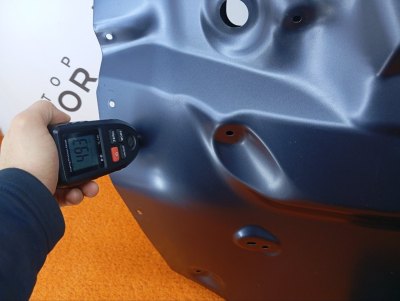Дверь багажника
