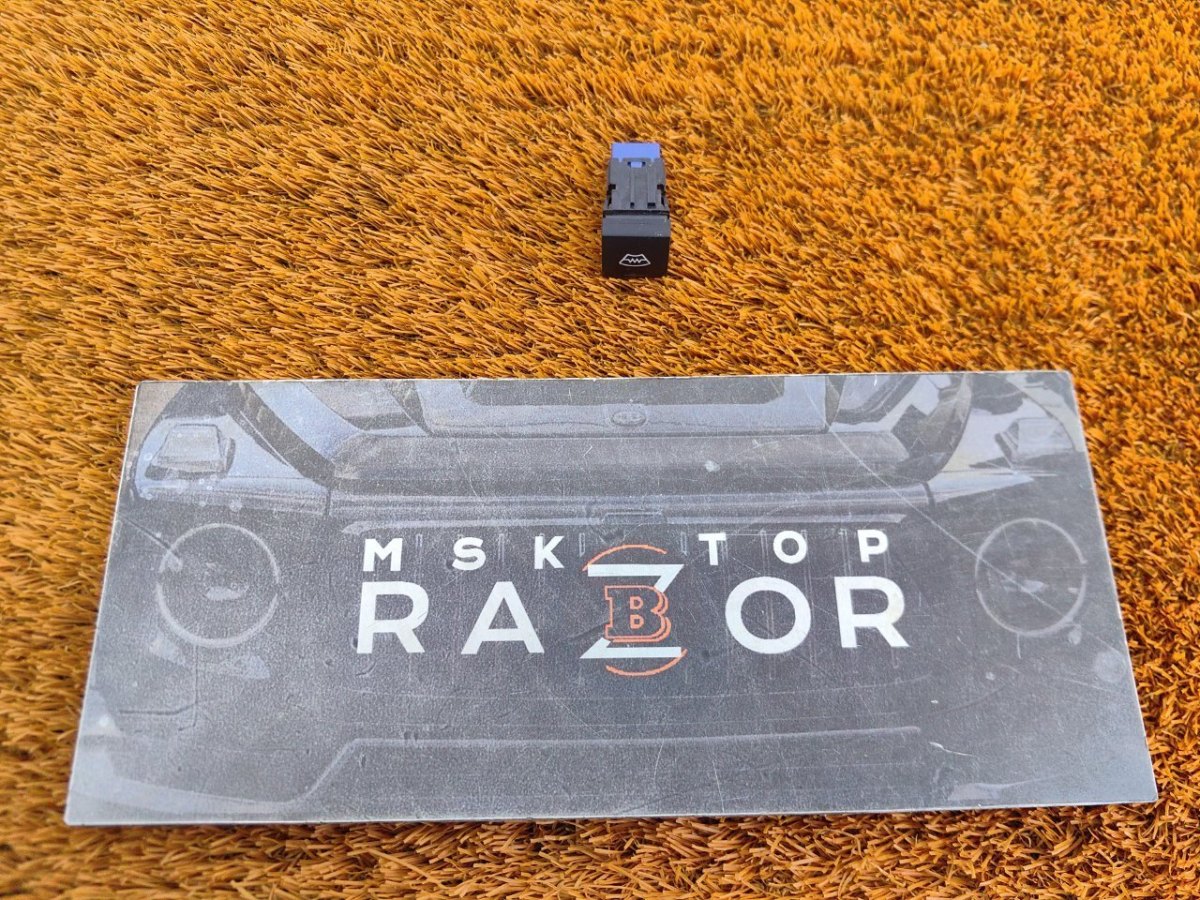 8487160060 Кнопка обогрева лобового стекла Toyota RAV4 2021 фото 1