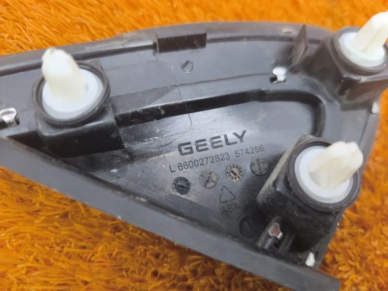 Молдинг двери