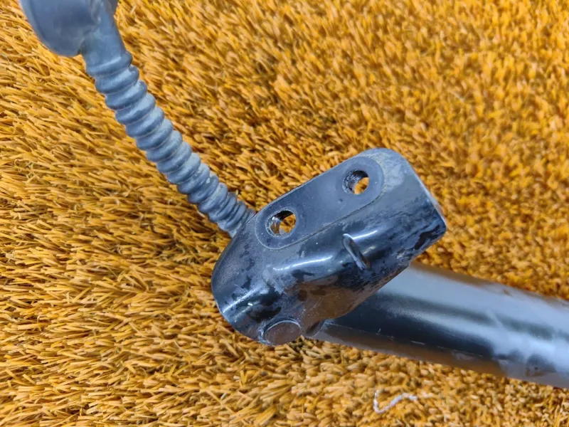 Амортизатор багажника