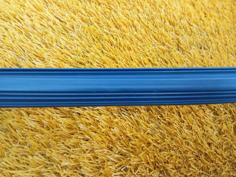 Уплотнитель стекла двери