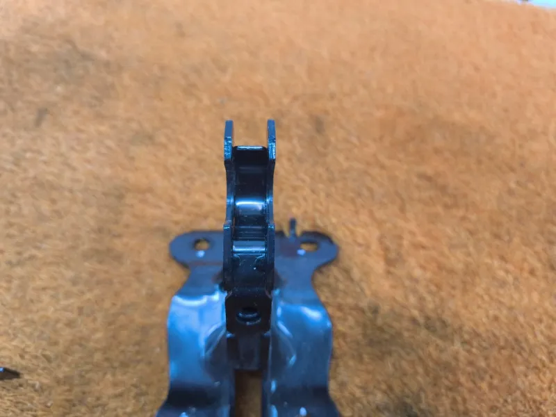 Крепление сиденья