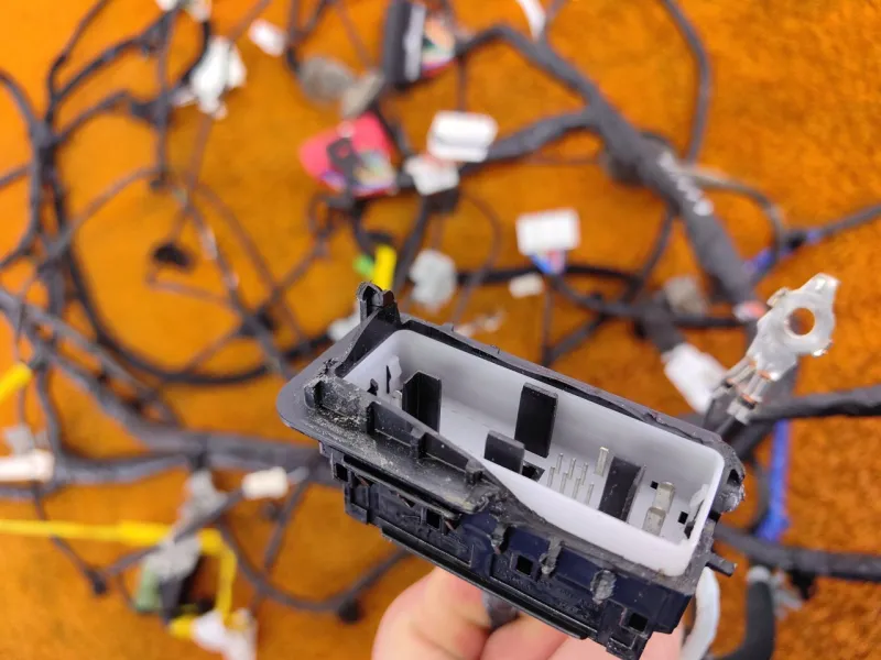 Проводка салона