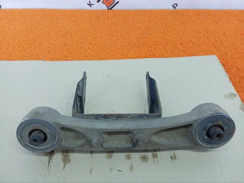 Кронштейн редуктора