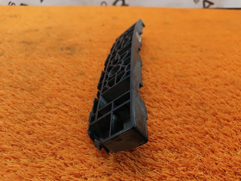 Крепление бампера