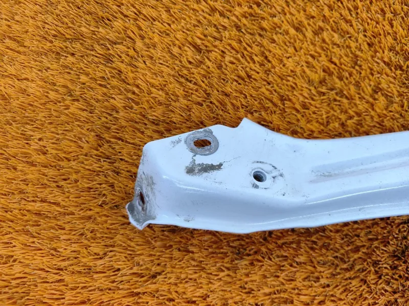 Крепление фары