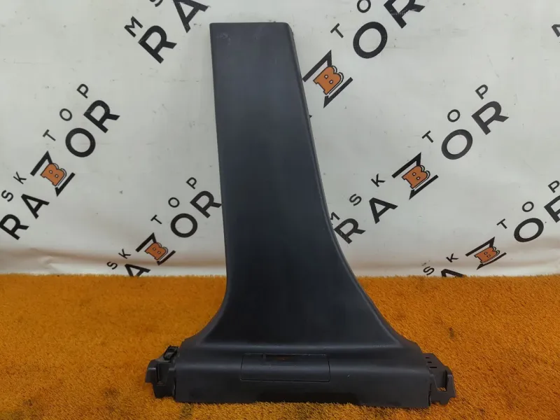 Обшивка центральной стойки