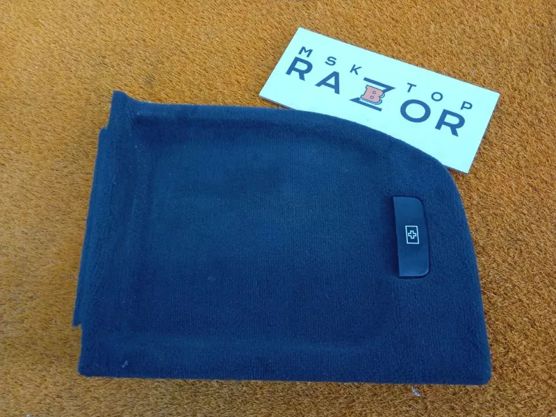 Накладка крышки багажника