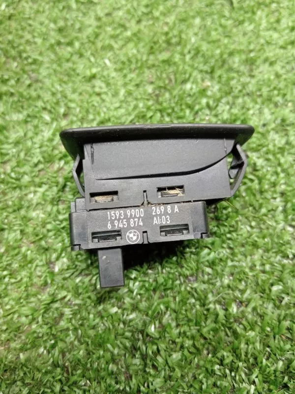 Кнопка стеклоподъемника