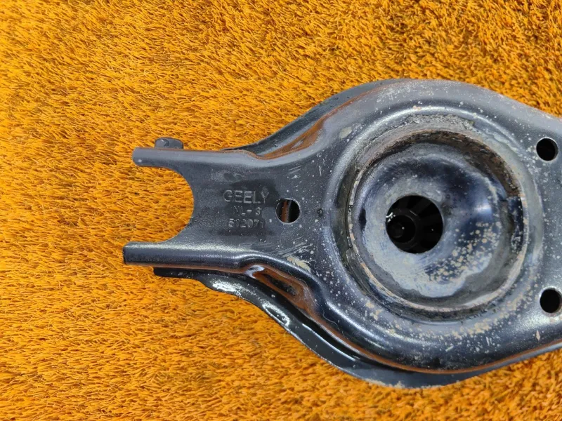 Рычаг подвески